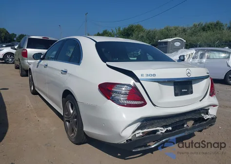 2019 Mercedes-Benz E 300 4Matic from USA, damaged, VIN WDDZF4KB0KA664653